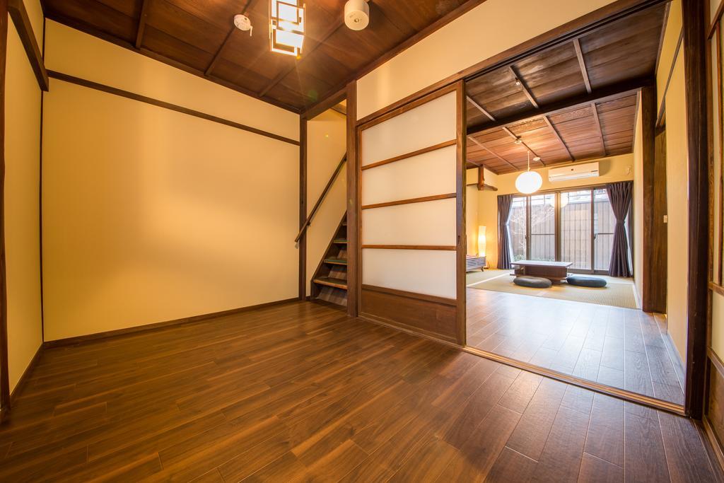 Villa Entrance Life Enmachi By Japaning Kioto Exterior foto