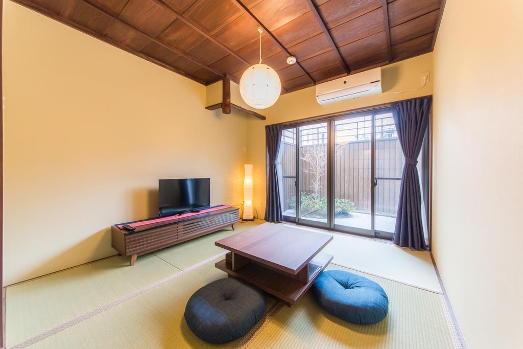 Villa Entrance Life Enmachi By Japaning Kioto Exterior foto